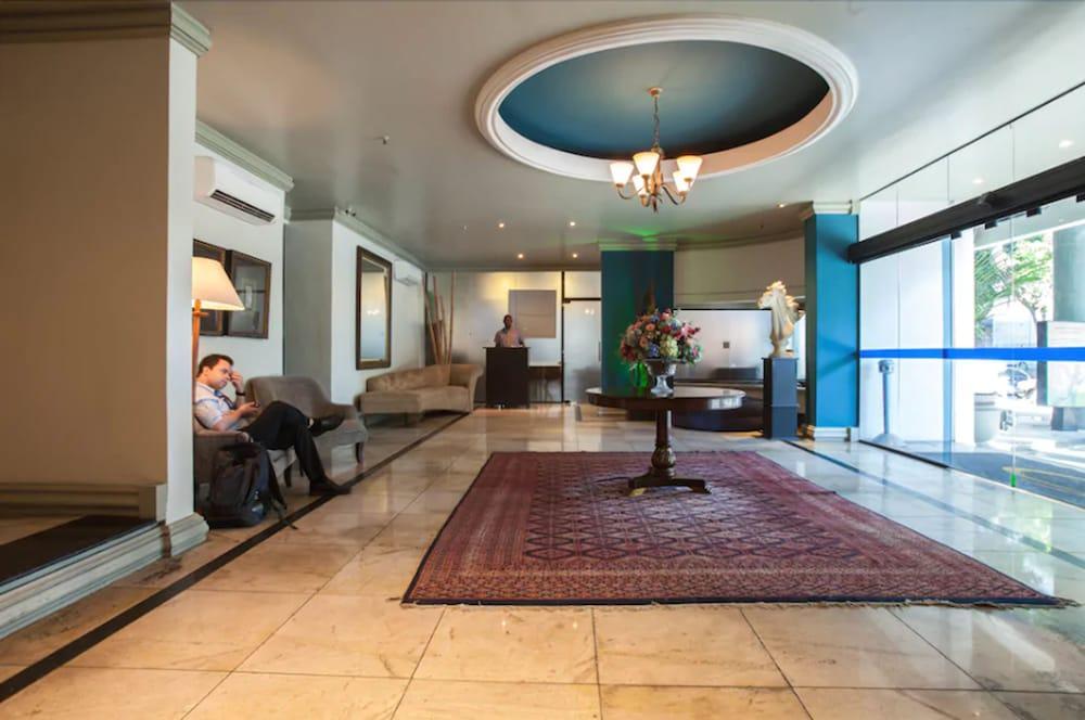 Gallant Hotel 3*